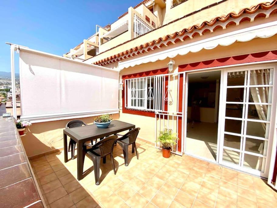 Confortable Y Centrico Los Cristianos  Eksteriør billede